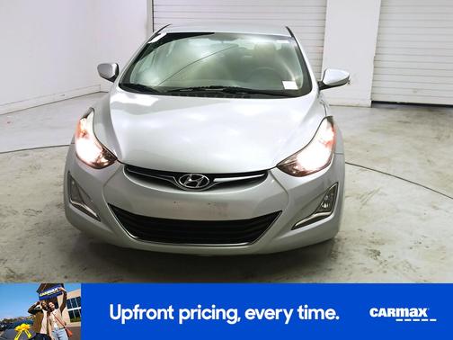 Silver 2016 Hyundai ELANTRA SE