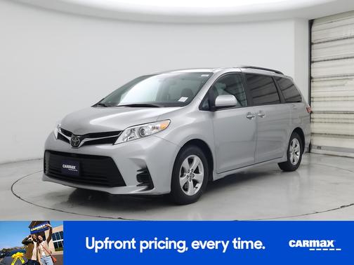 2020 Toyota Sienna LE