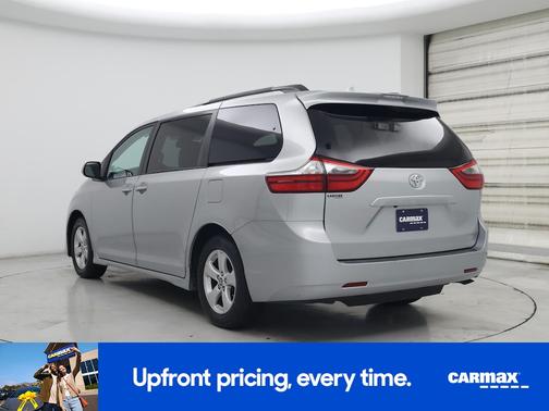 2020 Toyota Sienna LE