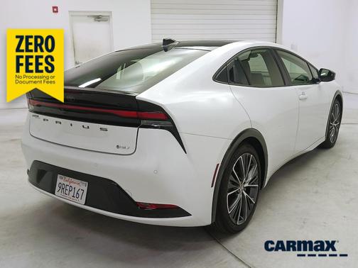 White 2025 Toyota Prius LE