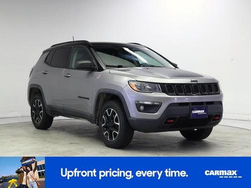 Silver 2019 Jeep Compass Trailhawk