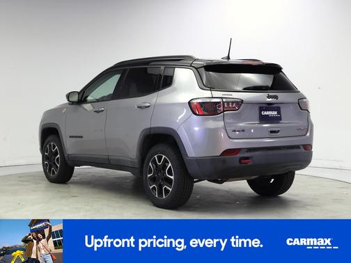 Silver 2019 Jeep Compass Trailhawk