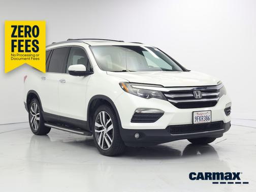 White 2016 Honda Pilot Elite