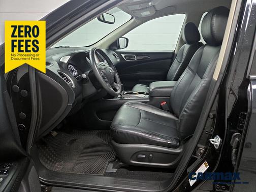 Black 2017 Nissan Pathfinder SV