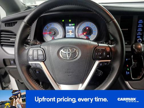 2020 Toyota Sienna SE Premium