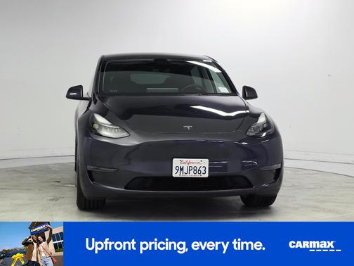 Gray 2024 Tesla Model Y Long Range