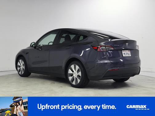 Gray 2024 Tesla Model Y Long Range