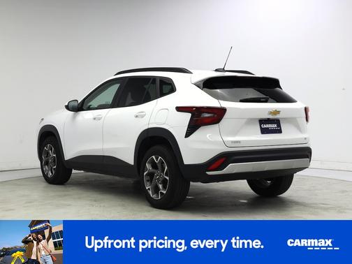 White 2025 Chevrolet Trax LT