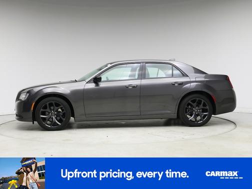 2023 Chrysler 300 Touring