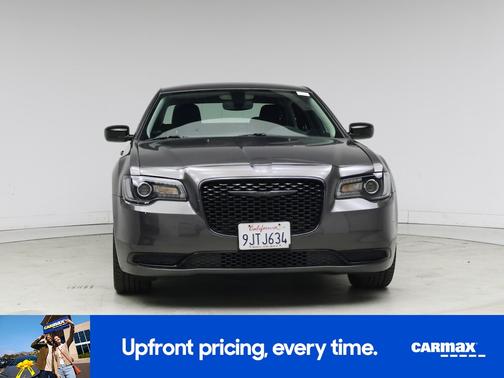 2023 Chrysler 300 Touring