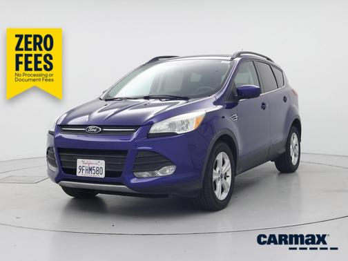 Blue 2015 Ford Escape SE