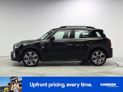 Black 2022 MINI Countryman S