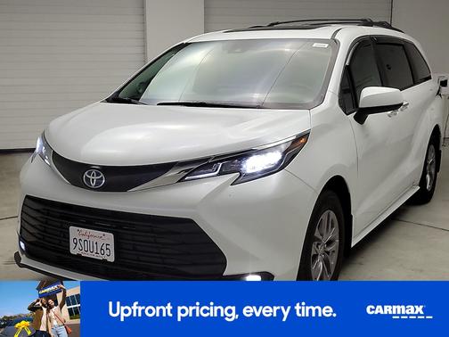 2025 Toyota Sienna XLE