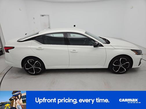 2023 Nissan Altima SR