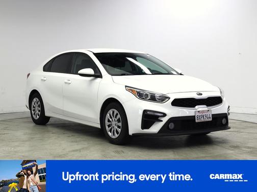 White 2021 Kia Forte FE