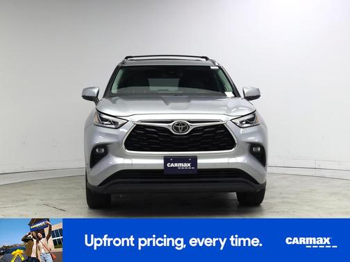 Silver 2021 Toyota Highlander Limited