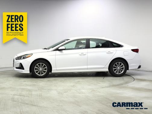 White 2019 Hyundai SONATA SE