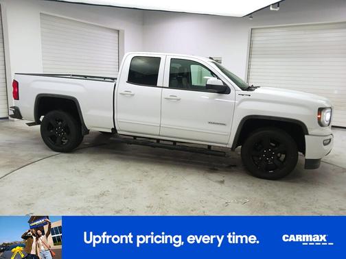 White 2018 GMC Sierra 1500 SLE
