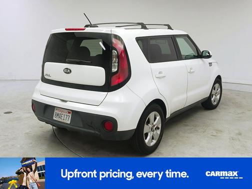 White 2018 Kia Soul