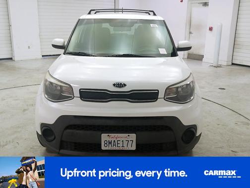 White 2018 Kia Soul