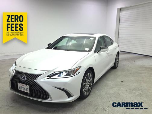 White 2021 Lexus ES 300h Luxury