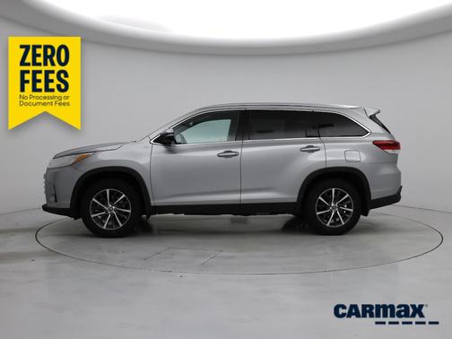 Silver 2019 Toyota Highlander XLE