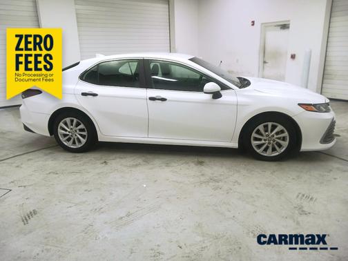 White 2024 Toyota Camry LE