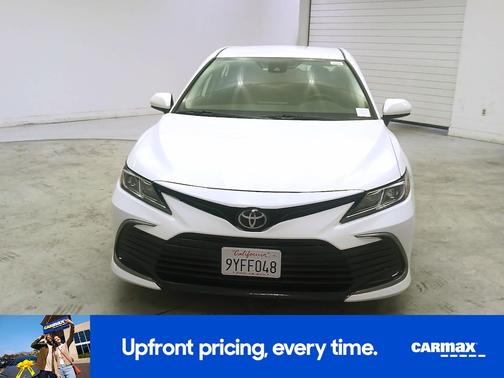 White 2024 Toyota Camry LE
