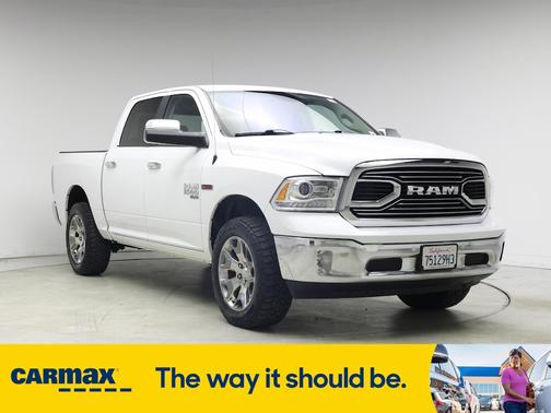 2019 RAM 1500 Classic Laramie