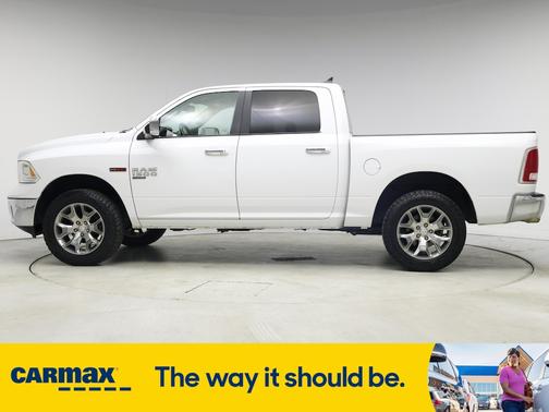 2019 RAM 1500 Classic Laramie
