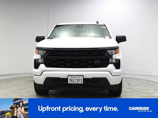 White 2023 Chevrolet Silverado 1500 Custom