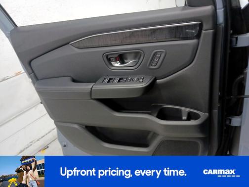 Gray 2023 Honda Pilot Elite