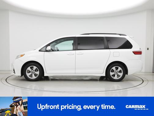 2019 Toyota Sienna LE