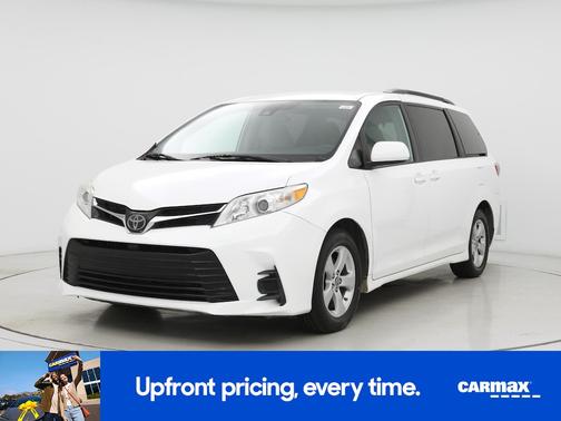 2019 Toyota Sienna LE