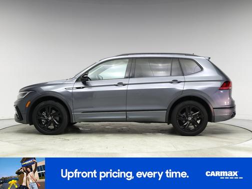 2023 Volkswagen Tiguan SE R-Line Black