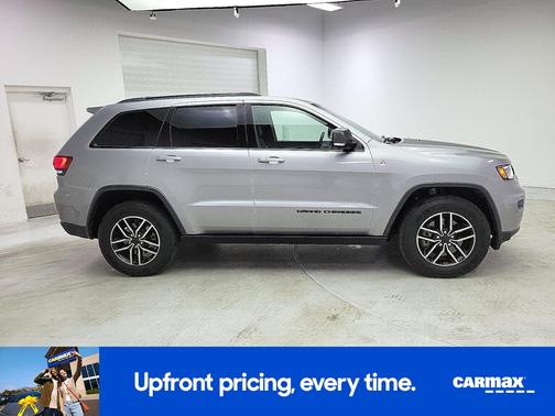Silver 2020 Jeep Grand Cherokee Trailhawk