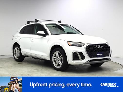 White 2021 Audi Q5 e Premium