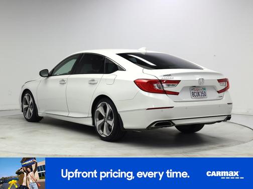White 2018 Honda Accord Touring