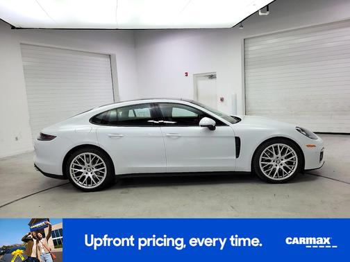 2021 Porsche Panamera 