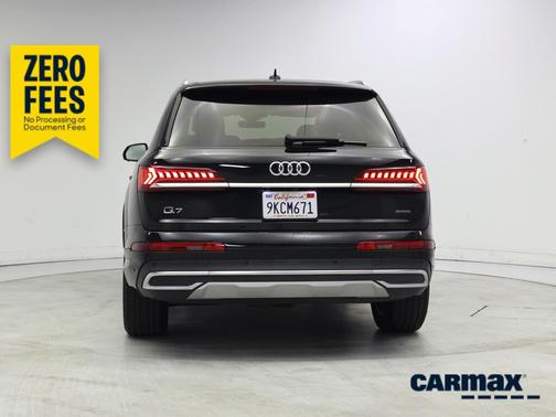Black 2022 Audi Q7 Premium