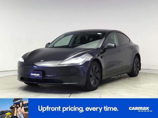 Gray 2024 Tesla Model 3 Long Range