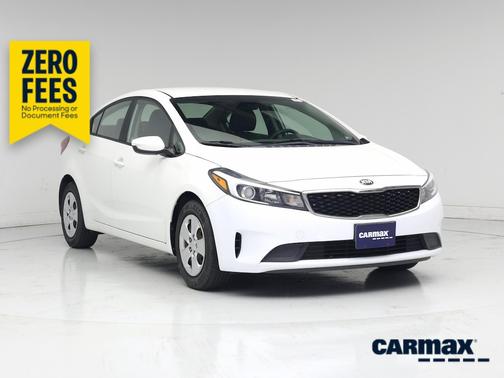 White 2018 Kia Forte LX