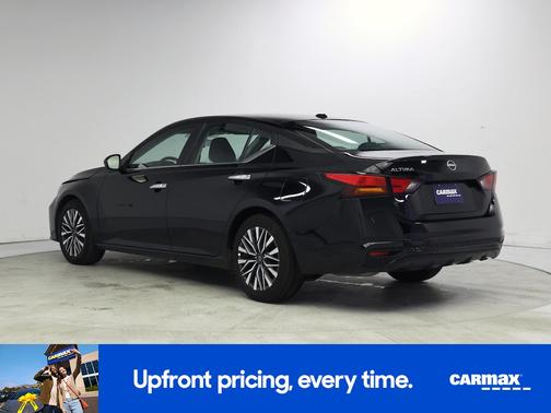 Black 2025 Nissan Altima SV