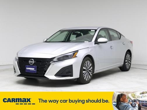 2023 Nissan Altima SV