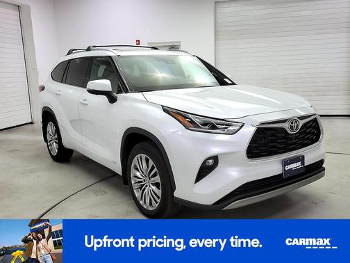 2025 Toyota Highlander Hybrid Platinum