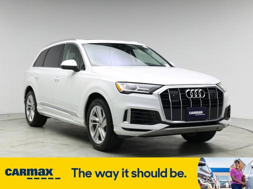 2023 Audi Q7 Premium Plus