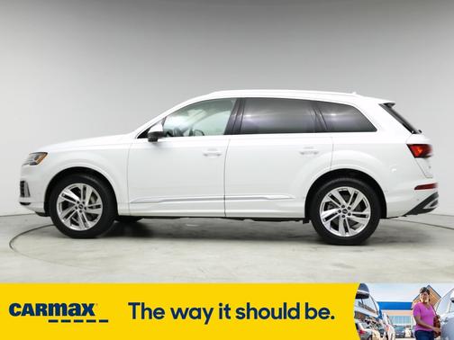 2023 Audi Q7 Premium Plus