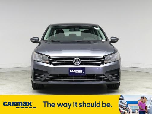 2017 Volkswagen Passat R-Line
