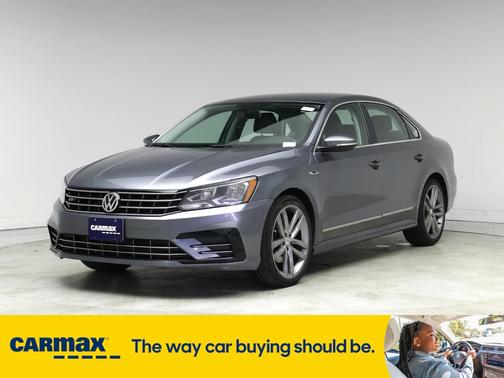 2017 Volkswagen Passat R-Line