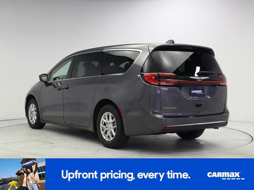 Gray 2023 Chrysler Pacifica Touring L